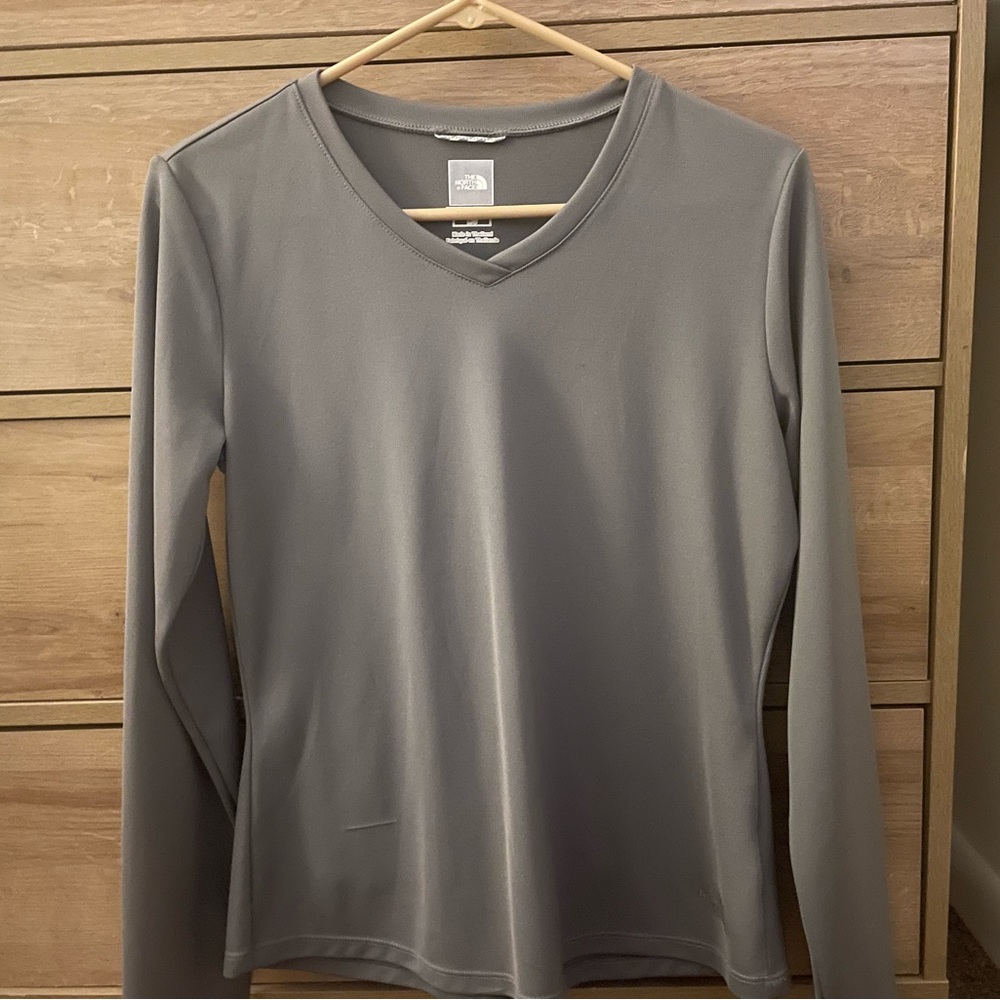 TNF long sleeve shirt